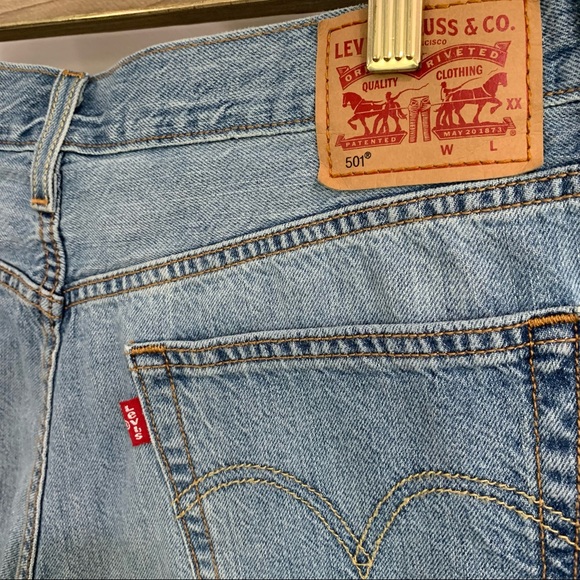 Levi’s 501 Button Fly  Distressed Denim Cutoff Jean Short Patchwork Size… - Picture 9 of 13